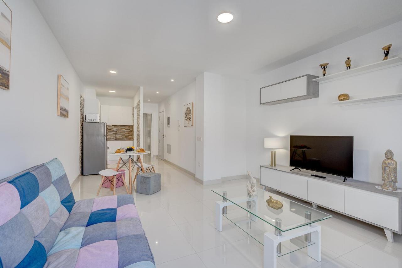 Coastal Escape Apartment Playa de San Juan  Exterior foto